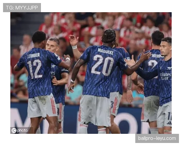 欧冠战火重燃，豪门齐聚上演巅峰对决