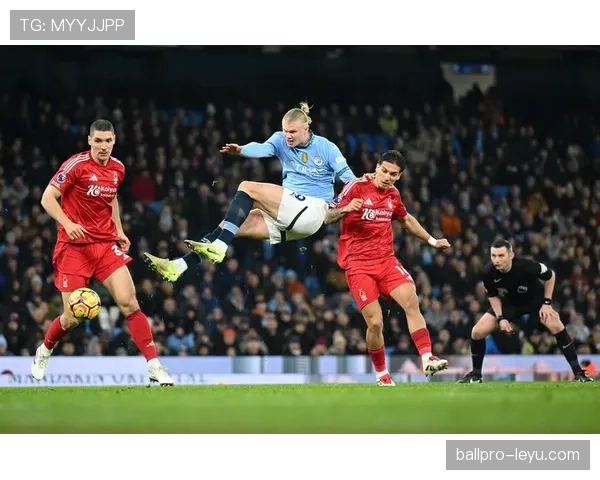 诺丁汉森林主场迎战曼城,状态回暖剑指英超逆袭 诺丁汉森林主场迎战曼城,状态回暖剑指英超逆袭