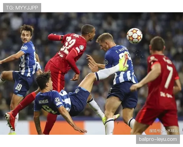 波尔图战术革新显成效:高压逼抢结合快速反击助球队新赛季强势崛起 波尔图战术革新显成效:高压逼抢结合快速反击助球队新赛季强势崛起