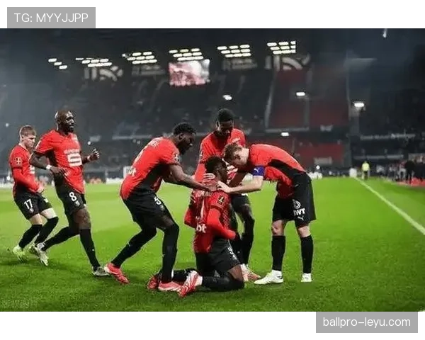 图卢兹战术调整引热议，持续提升能否助球队逆袭？