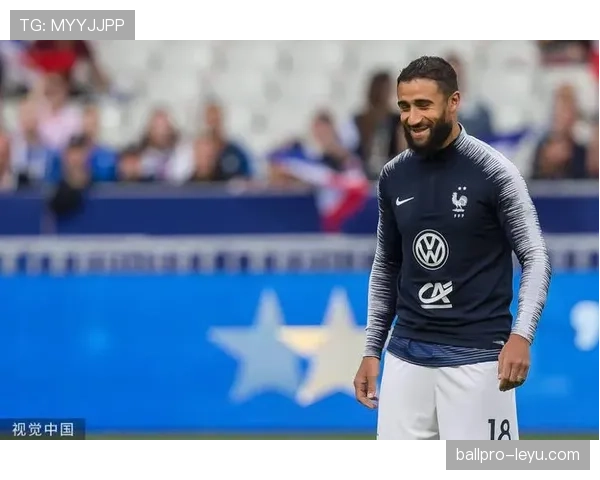 帕尔默与厄德高对比分析:中场核心角色与战术适应性的差异探讨 帕尔默与厄德高对比分析:中场核心角色与战术适应性的差异探讨